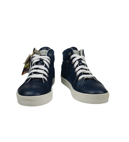 Handmade Sneakers bue color and blue leather.